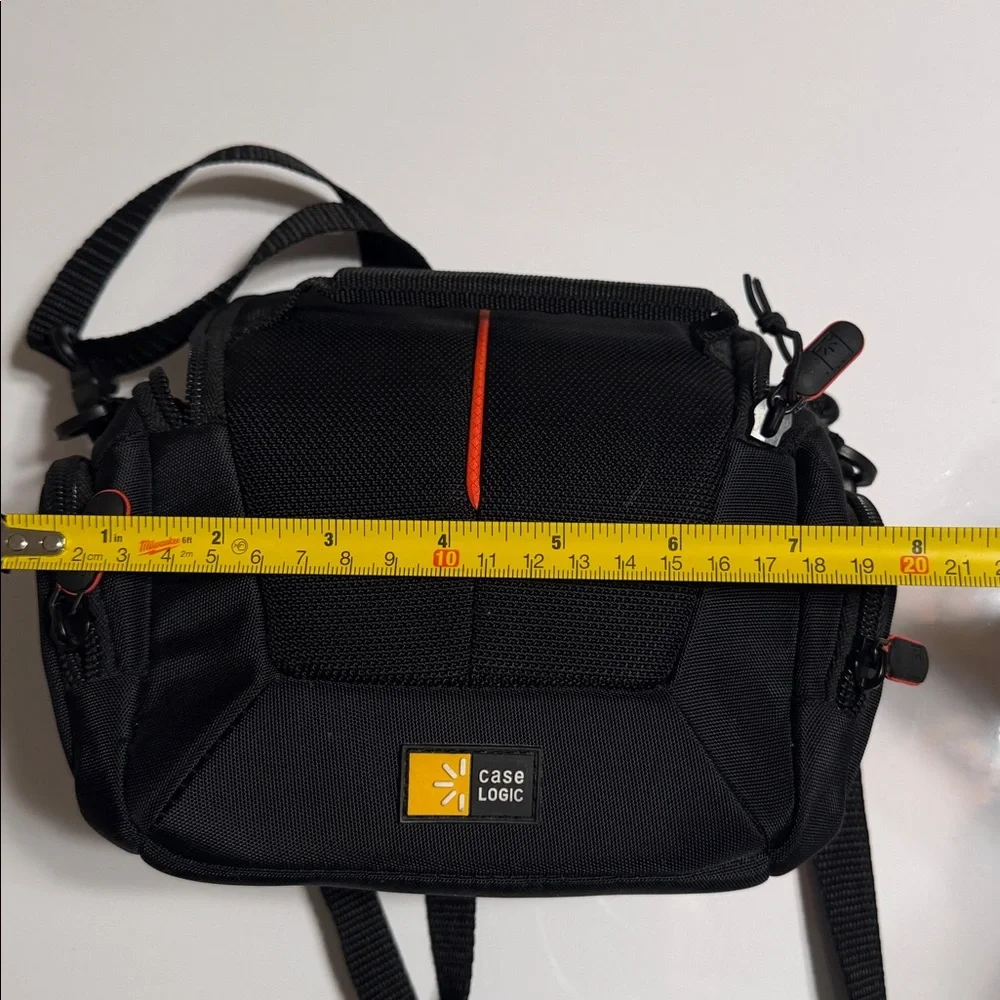 Case Logic Black DCB-305 Compact System/Hybrid/Camcorder Kit Bag
